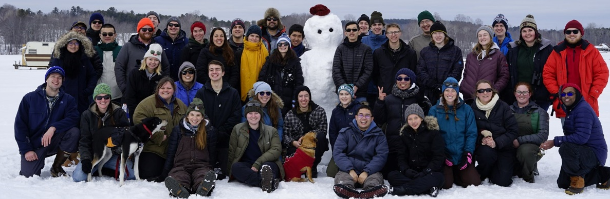 缅因大学学生亚基2020年冬季冰上钓鱼之旅